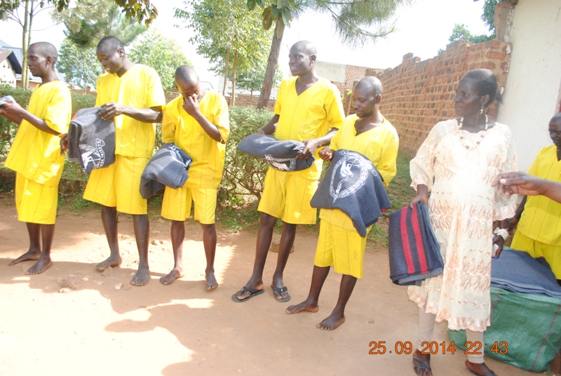 Kitara Prisoners Receiving Free Blankets On African Prisons Day