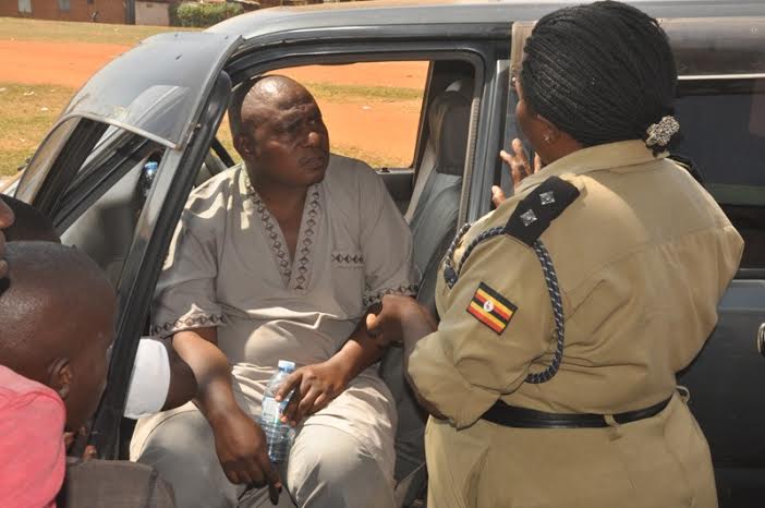 Entebbe MP Muhammad Kawuma bitterly Exchanges With  Police Officer, Eseza Nabutono
