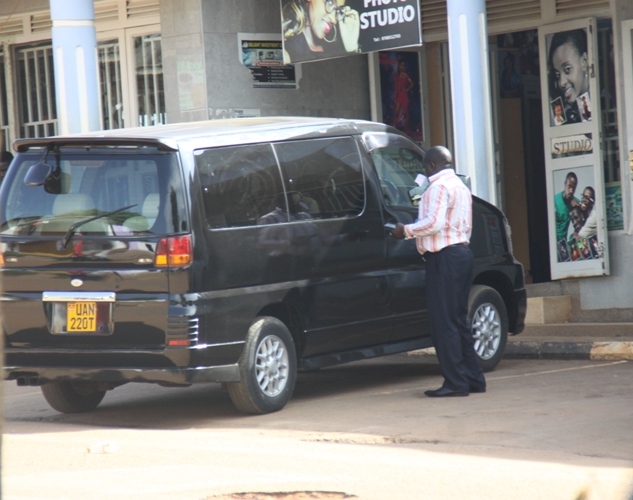 Airline Boss Ssegendo Hassan Upgrades To Nissan Elgrand. Hassan Ssegendo tightmarking his monster ride like dog.