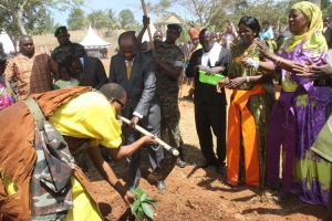 Kabaka planted a tree at Nakiwogo Primary School.