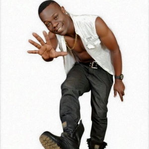 Singer Lodman King showing off muscles.