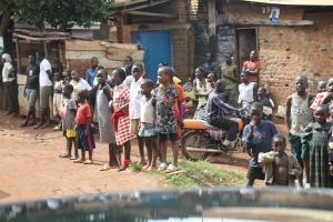 kids gazing at the NRM Convoy.