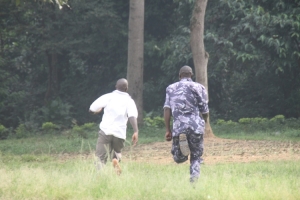 Taxi Driver vanishing from the scene.