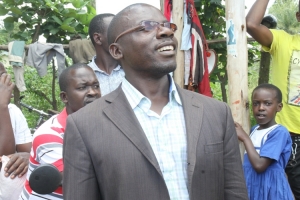 Councilor Richard Sekyondo dumps Anthony Segujja for Namayirira Stanley.