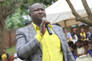 Jumba Saleh attackig Peter Ssematimba point black.