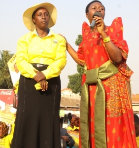 Rose Mary Sseninde urged the locals to vote for Rose Tumusiime as Member of Parliament.