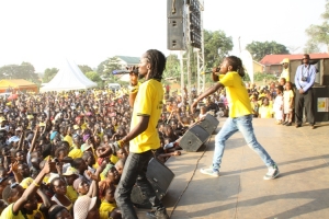 Good Lyfe fella s Moze Radio and Weasal TV on stage.
