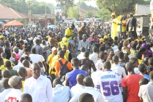 Hundreds listen to Rose Tumusiime's campaign message in Lugonjo.