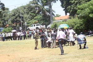 Voters had to brave the scorching sun to cast their votes at the Kakeeka polling station.