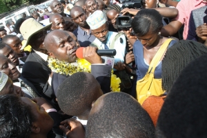 Sekikubo addressing his supporters.