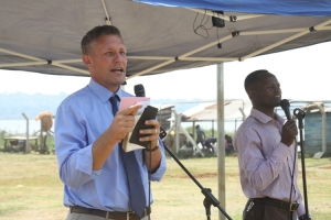 Pastor Craig Linquist addressing the parents.