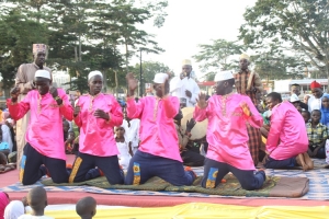 There were lots of entertainment.