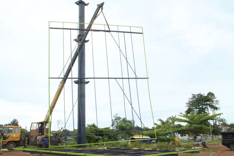 Man Falls From 60 Feet Bill Board Pole. Entebbe News