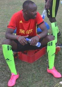 eddie-kenzo-on-water-drip-in-entebbe-1