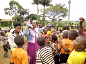 hon-tumusiime-dancing-with-the-school-kids
