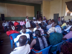Hon. Tumusiime urged the vendors and residents to embrace the market redevelopment. 