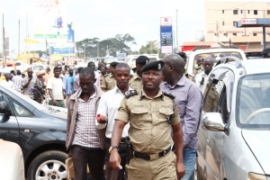 Bakaleke oversaw the implementation of Mayumba Kumi security program in Abaita Ababiiri zone in Katabi Town Council on Tuesday.