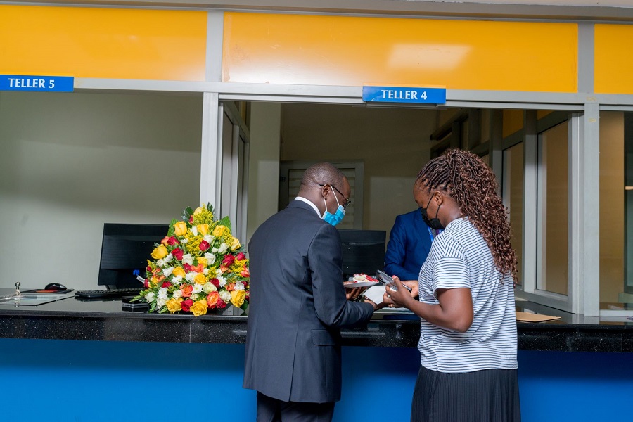 Customers got the VIP treatment from top management as they carried out their banking activities.