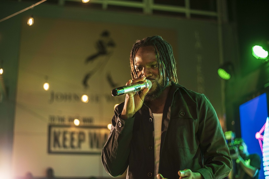 Johnnie Walker, Azawi and Zulitums dominate La Terraza Grand Opening