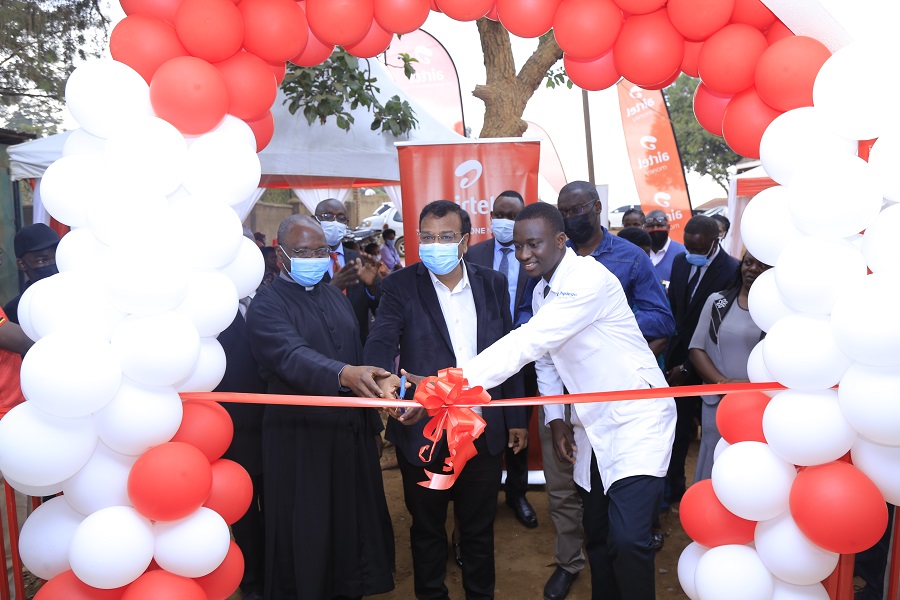 Airtel Uganda Hands over a refurbished Kisaasi COU Health Centre