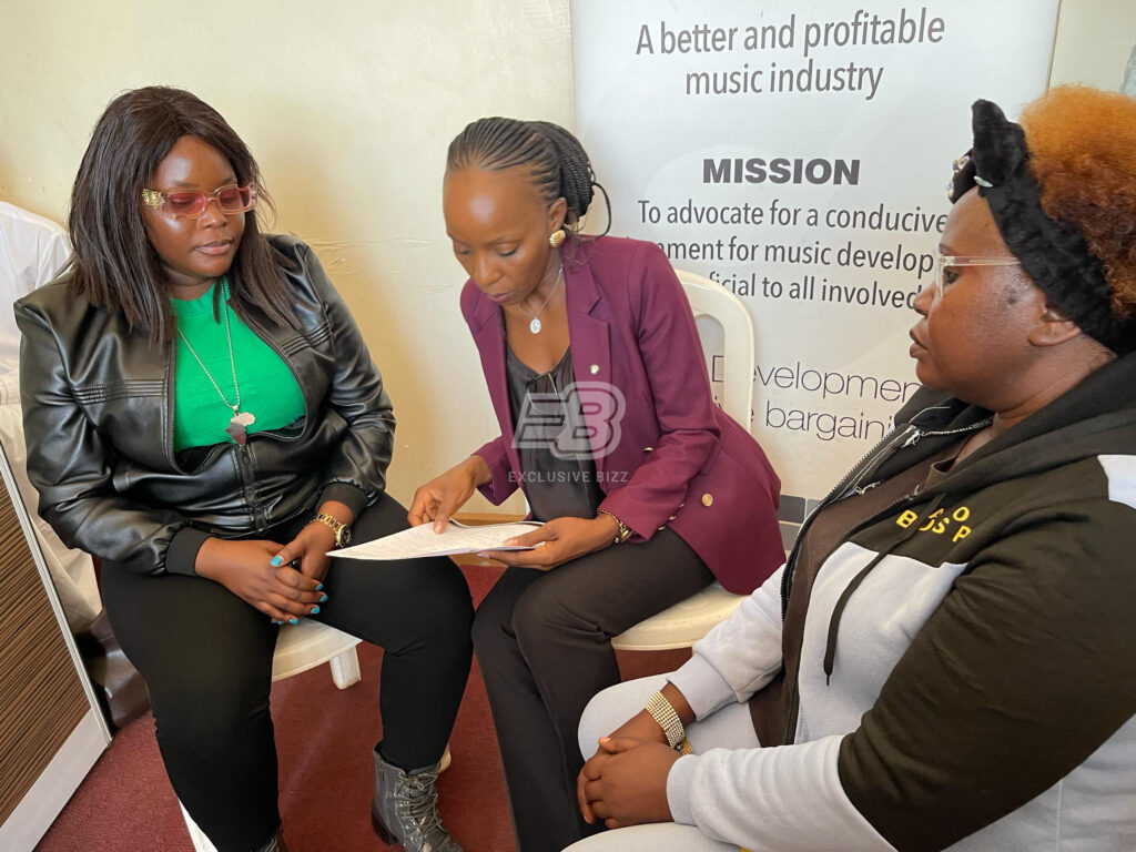 Musicians Racheal Namiiro, Gertrude Nalule resolve their misunderstanding over the ‘Tofumita Lindazi’ song