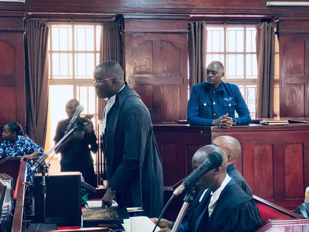 Justice Michael Elubu of the High Court has granted human rights lawyer and Dr Kiiza Besigye's Lawyer Eron Kiiza bail pending appeal.