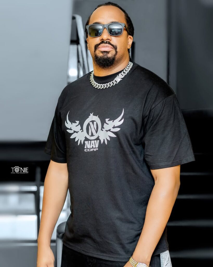 navio
