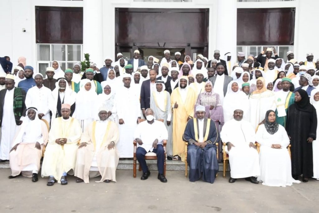 Museveni Welcomes and hosts Ugandan Hajj and Umrah Pilgrims at State House