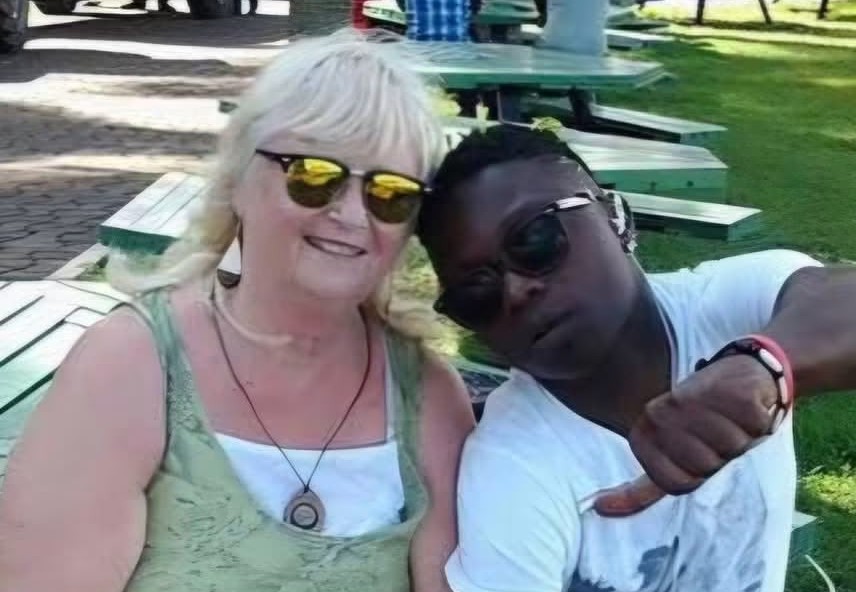 Singer Aziz Magically Dies Under Unclear Circumstances
