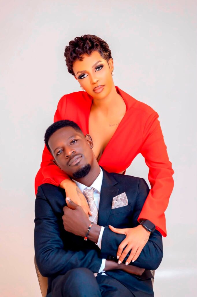 Reign Omusoyisoyi, Nina Roz