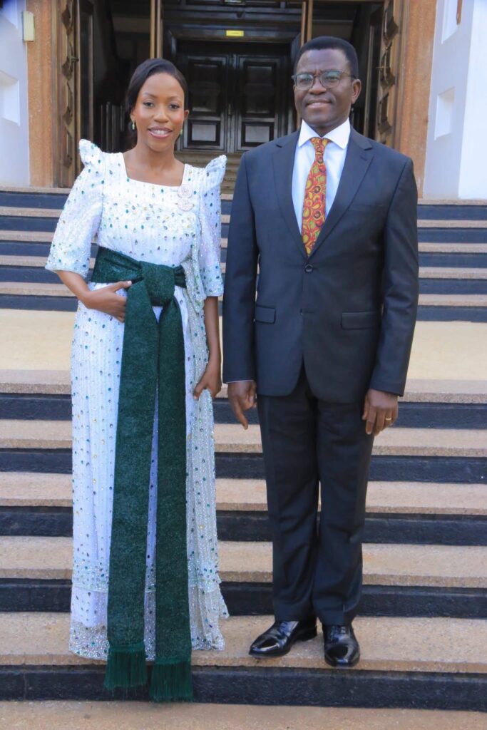 Vinka, Katikiro Charles Peter Mayiga