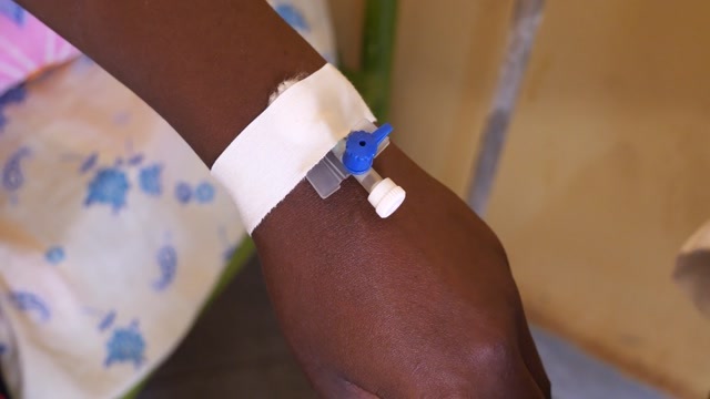 MOH warns against moving with cannulas outside hospital